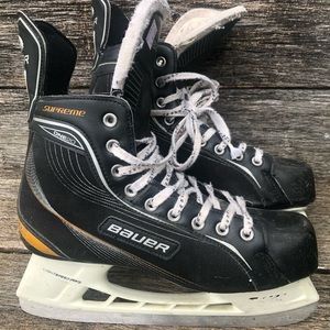 9 Bauer Skates